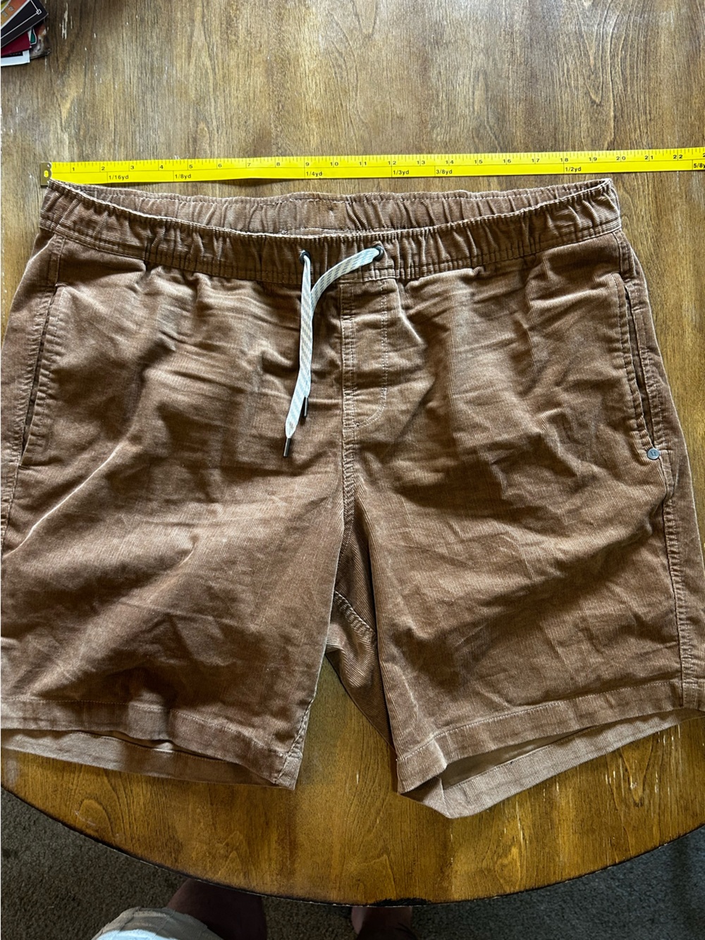 Vuori Men's Optimist Brown Corduroy Drawstring Shorts XXL Casual Comfy